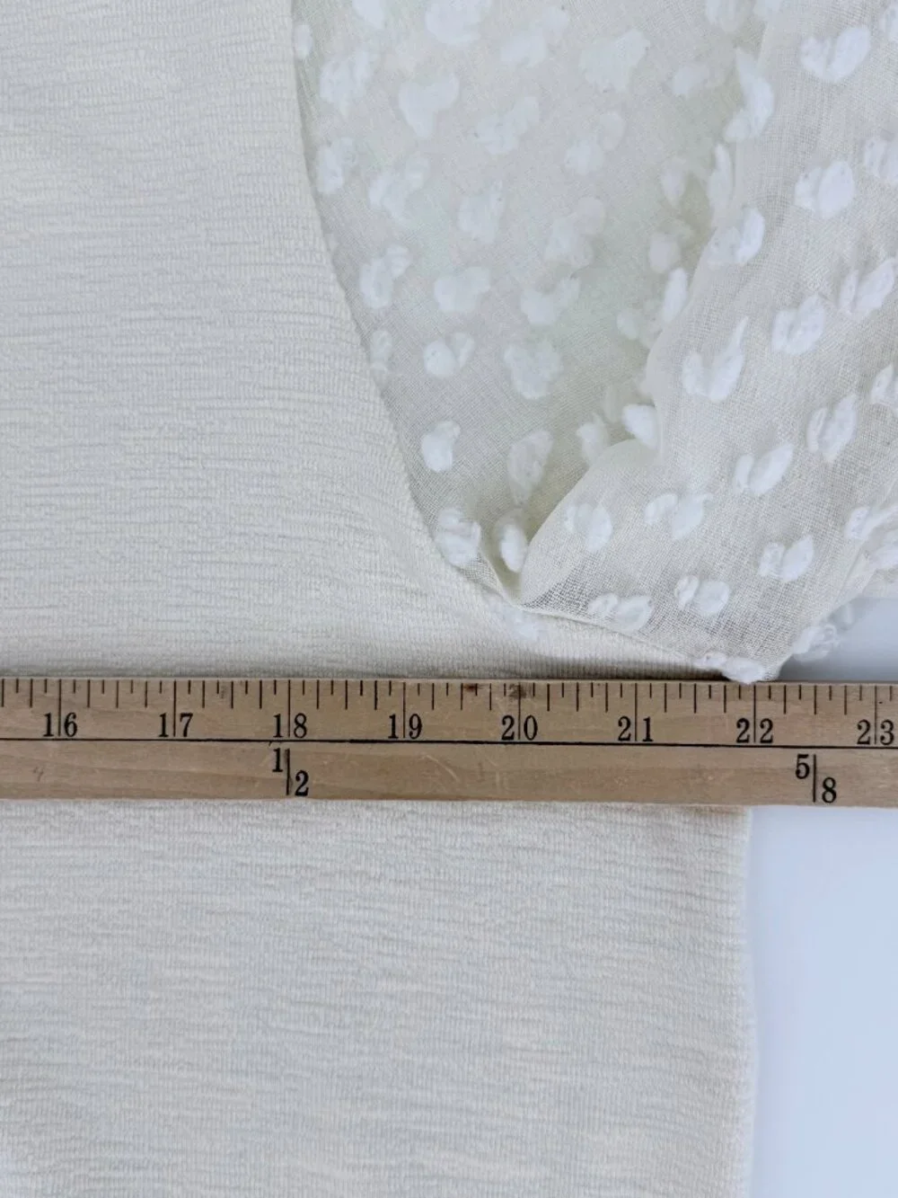 Anthropologie Maeve Romantic Puff Sleeve Top 🤍 Swiss Dot XL